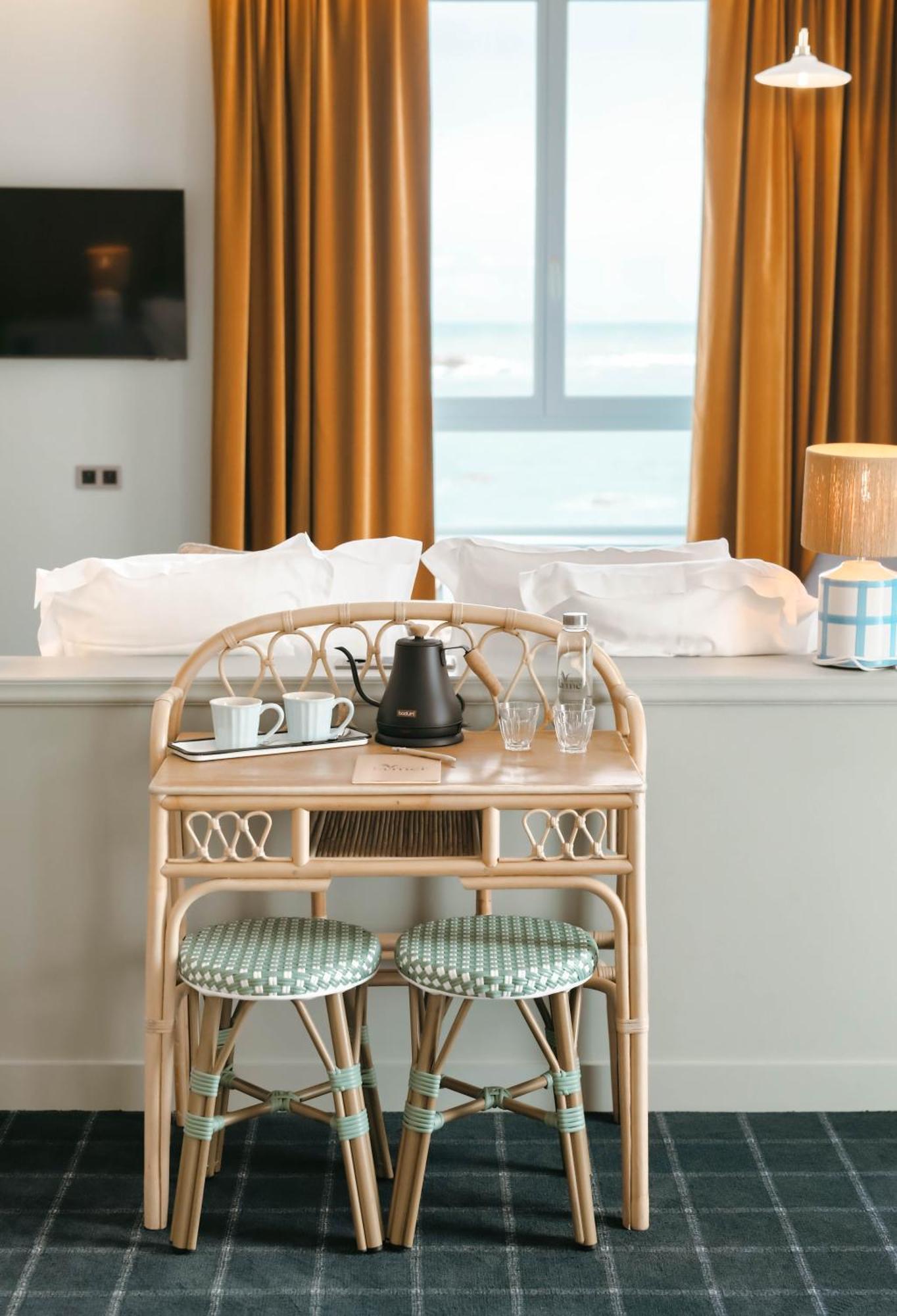 Hotel De La Mer & Spa 브리뇨강-플라주 외부 사진